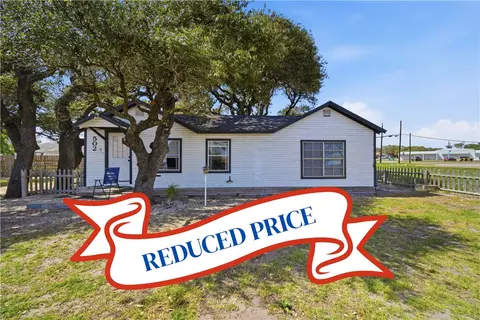 502 N Commercial St, Aransas Pass, TX 78336