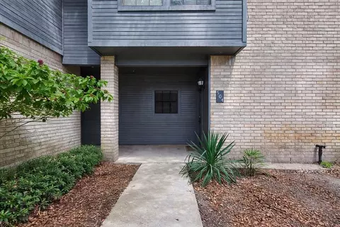 210 Oak Bay St #504, Rockport, TX 78382