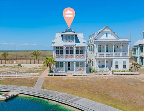 108 Sunnyside Ln, Port Aransas, TX 78373