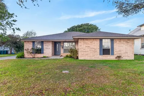 519 Moore Ave, Portland, TX 78374