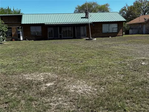 Exterior - 137 Harbor Cir, Mathis, TX 78368 photo 2 of 13