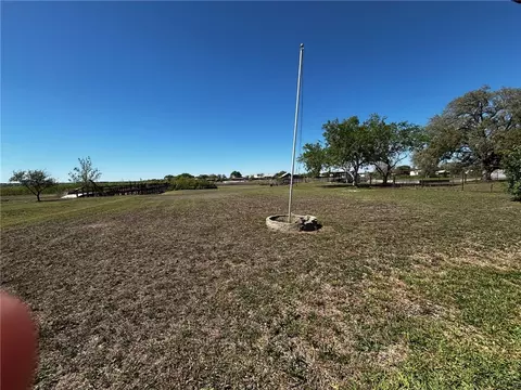 Exterior - 137 Harbor Cir, Mathis, TX 78368 photo 4 of 13