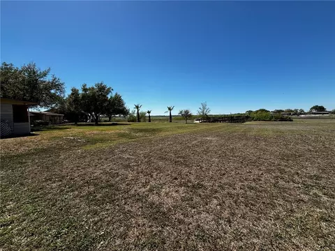 Exterior - 137 Harbor Cir, Mathis, TX 78368 photo 5 of 13
