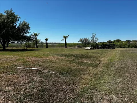 Exterior - 137 Harbor Cir, Mathis, TX 78368 photo 8 of 13