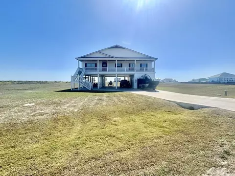 1504 Cape Velero Dr, Rockport, TX 78382