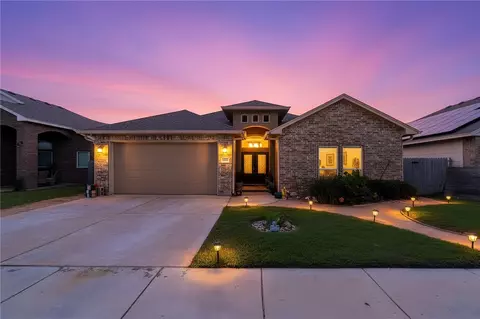 1113 Pinehollow Ln, Corpus Christi, TX 78418