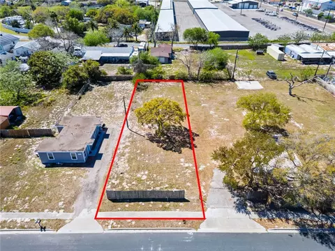 525 Claride St, Corpus Christi, TX 78418 photo 2