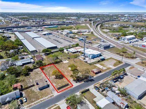 525 Claride St, Corpus Christi, TX 78418