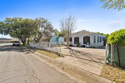 417 Fairmont Dr, Corpus Christi, TX 78408
