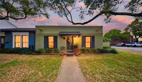 22 Lake Shore Dr, Corpus Christi, TX 78413