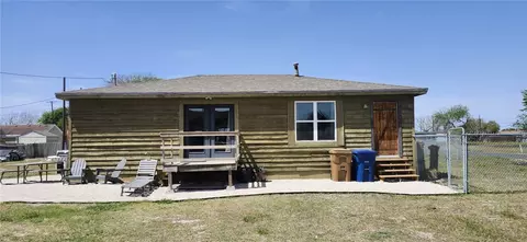 1407 Dema St, Corpus Christi, TX 78418