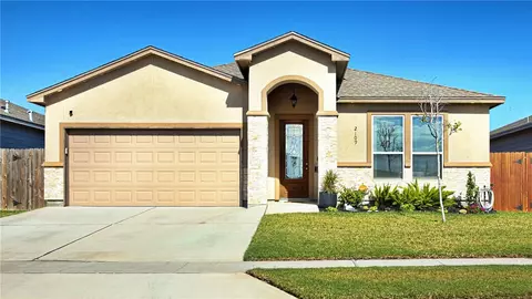 2109 Crystal Bay Dr, Corpus Christi, TX 78414