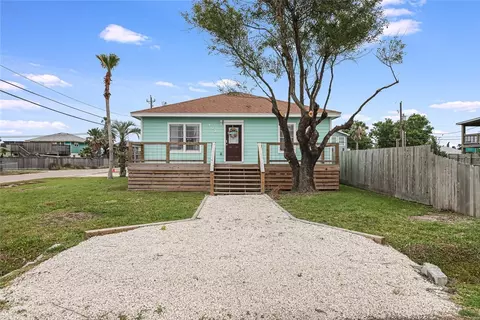 403 S Gulf St, Port Aransas, TX 78373