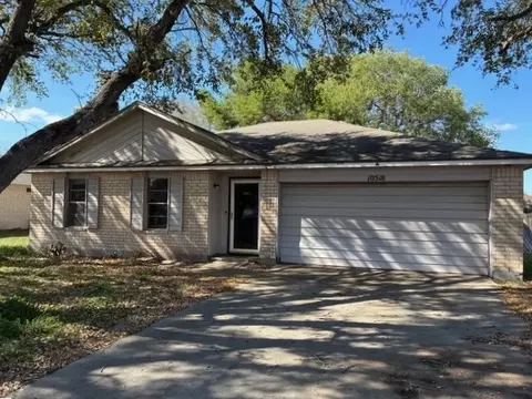 10518 Pioneer Dr, Corpus Christi, TX 78410