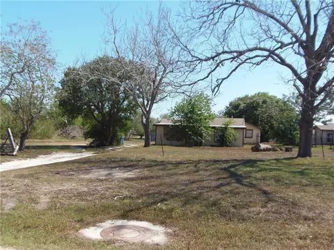 916 Marriott Dr, Portland, TX 78374