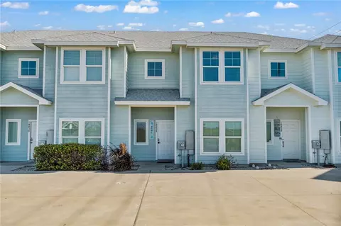 14834 Robla Dr, Corpus Christi, TX 78418