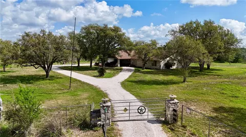 125 Agape, Woodsboro, TX 78393