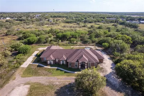 139 E County Road 2155 Cir E, Kingsville, TX 78363