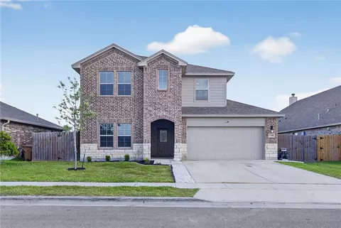 1346 Regents Park Ln, Corpus Christi, TX 78415