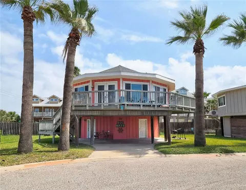 1923 S 11th St #8, Port Aransas, TX 78373