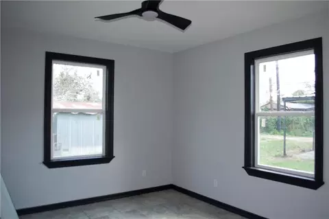 Bedroom - 300 E Le Roy St, Three Rivers, TX 78071 photo 2 of 2