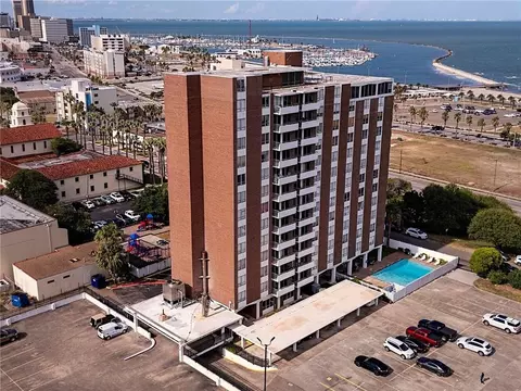 715 S Upper Broadway St #305, Corpus Christi, TX 78401