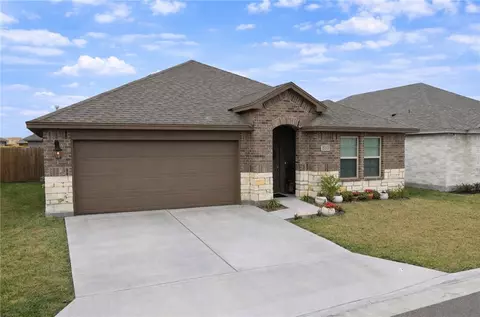 2705 Eltonne Gardens Dr, Corpus Christi, TX 78415