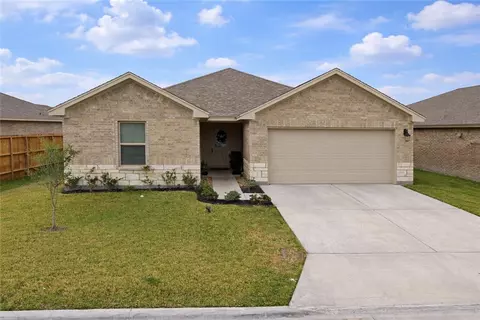 2733 Eltonne Gardens Dr, Corpus Christi, TX 78415