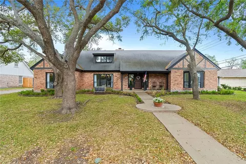 302 Cape May Dr, Corpus Christi, TX 78412