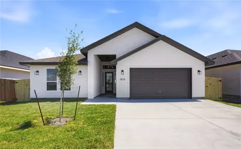 1808 Spoonbill Dr, Portland, TX 78374