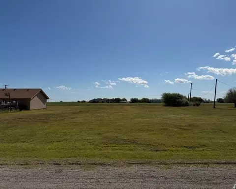 000 Country Pl, Portland, TX 78374