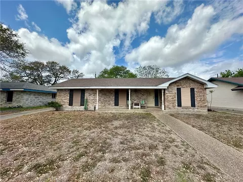 5209 Honeysuckle, Corpus Christi, TX 78415