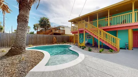 1128 S 11th St, Port Aransas, TX 78373