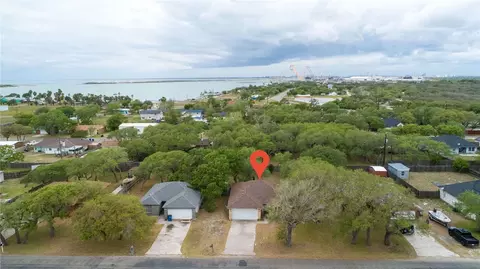 105 Starlight, Ingleside, TX 78362