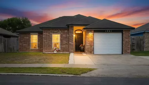1321 Calle San Carlos, Corpus Christi, TX 78417