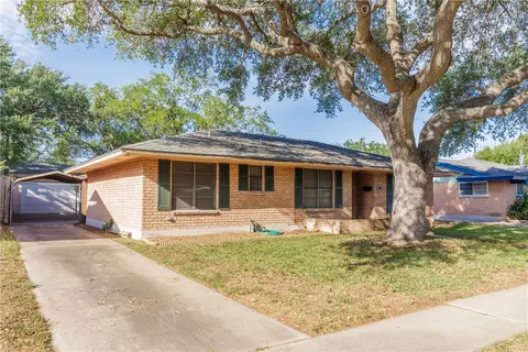 4025 Tripoli Dr, Corpus Christi, TX 78411
