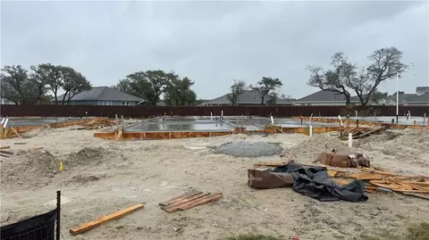 153 Grenada Dr, Rockport, TX 78382