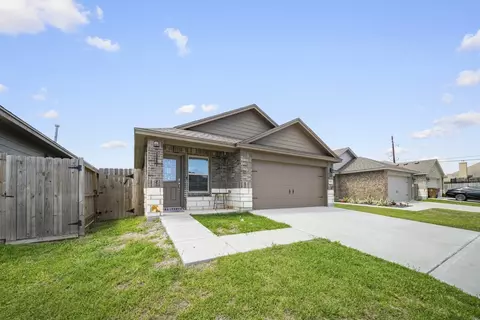 7609 Cowboy Trail Ln, Corpus Christi, TX 78414