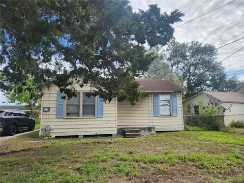 5014 Williams Dr, Corpus Christi, TX 78411