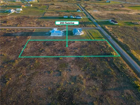 203 Sunrise, Rockport, TX 78382