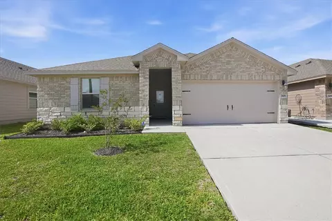 7909 Bronco Buster Dr, Corpus Christi, TX 78414