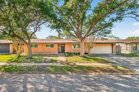 418 Troy Dr, Corpus Christi, TX 78412