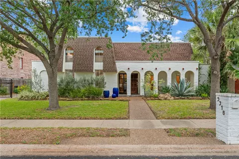 5318 River Oaks Dr, Corpus Christi, TX 78413