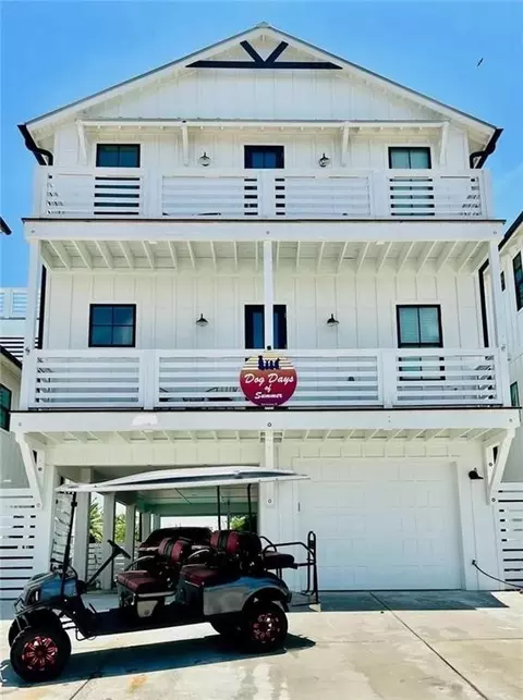 410 N Station St #B, Port Aransas, TX 78373