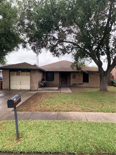 6233 Hartack Cir, Corpus Christi, TX 78417