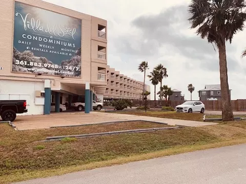 3938 Surfside Blvd, Corpus Christi, TX 78402