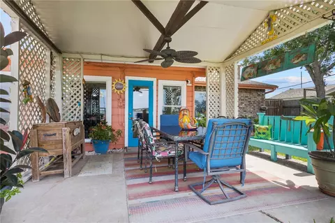 Exterior - 116 Sunset Dr, Mathis, TX 78368 photo 6 of 8
