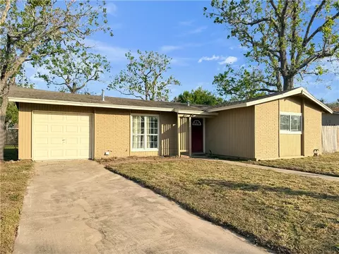 3023 Pimlico, Corpus Christi, TX 78418