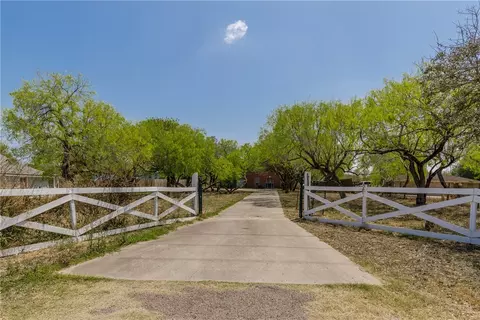 4226 Rehfeld, Corpus Christi, TX 78410