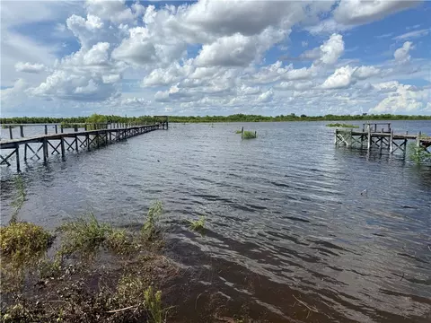 View/Area - 335 Stephens Loop, Lake City, TX 78368 photo 5 of 7